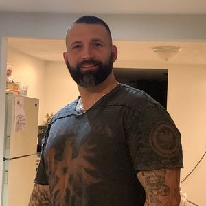 Meet your Posher, Eric